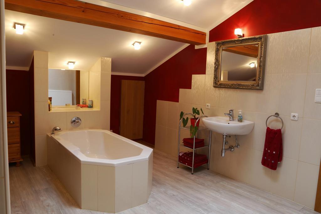 Luxusappartement Zell am Moos Buitenkant foto